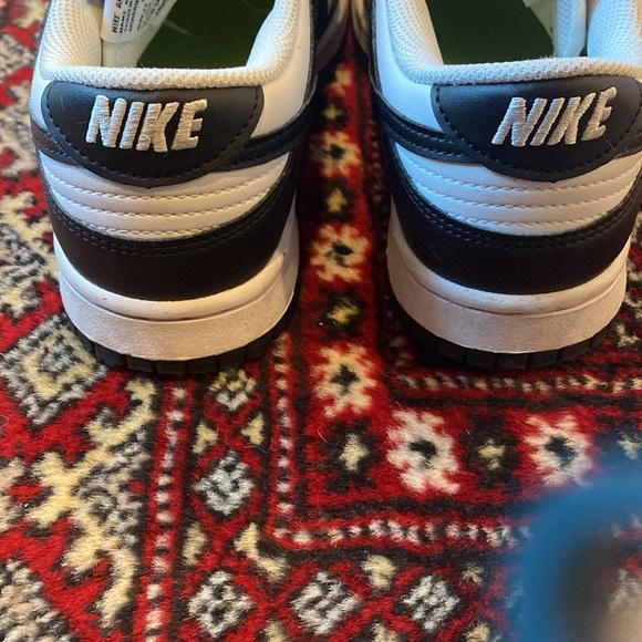 Nike Dunk Low Pandas - Picture 2 of 4